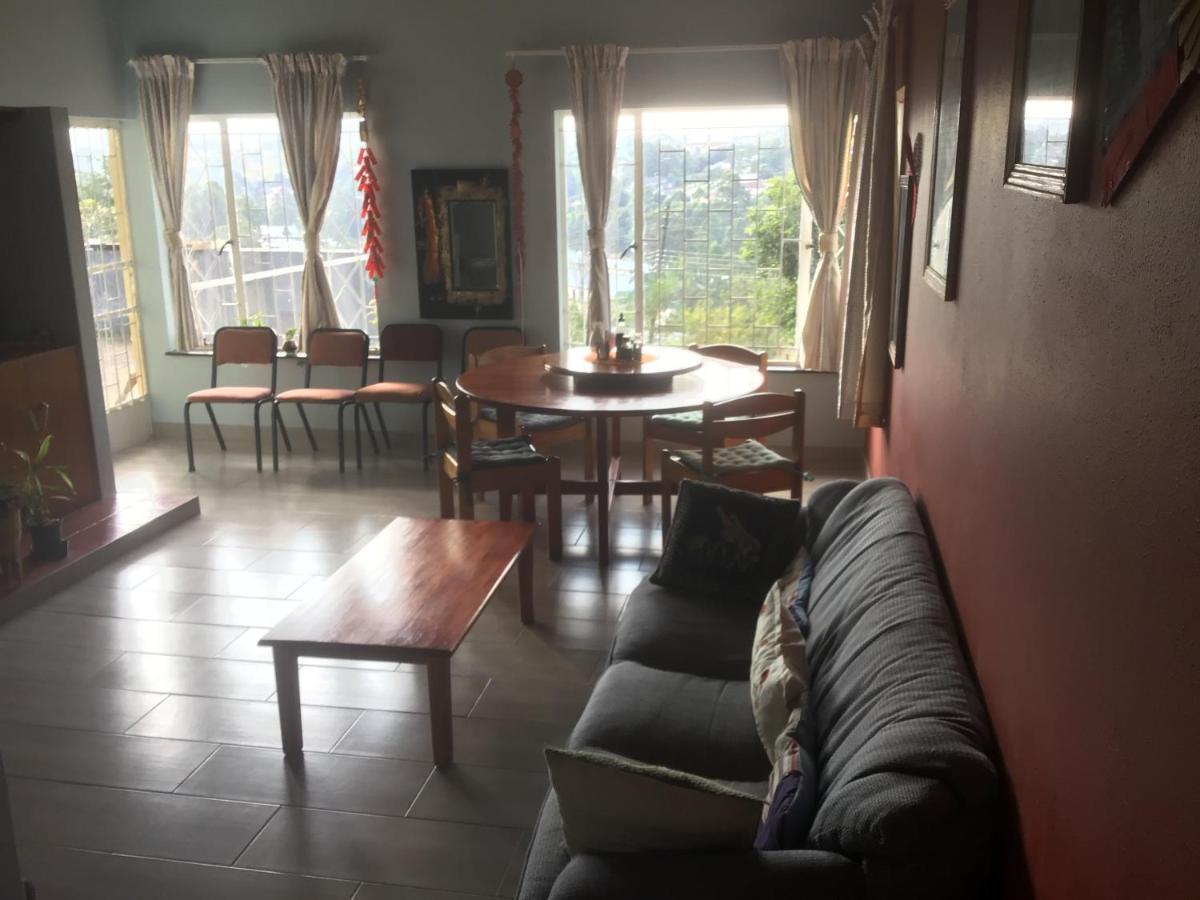 Otentik Guesthouse Mbabane Buitenkant foto