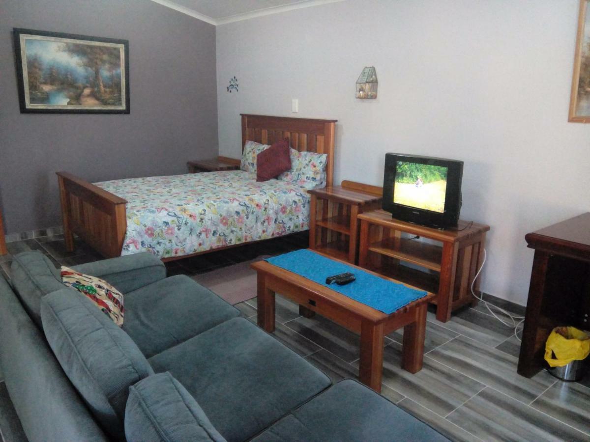 Otentik Guesthouse Mbabane Buitenkant foto